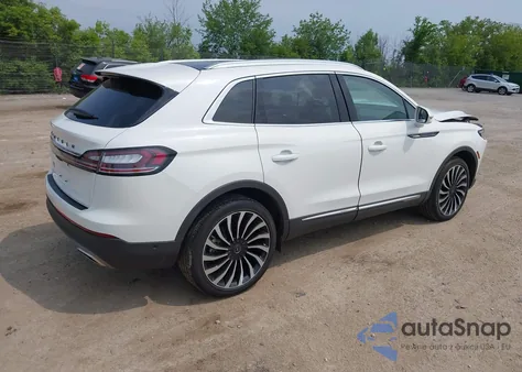 2022 Lincoln Nautilus Black Label z USA, uszkodzony, nr VIN 2LMPJ9JP1NBL05802